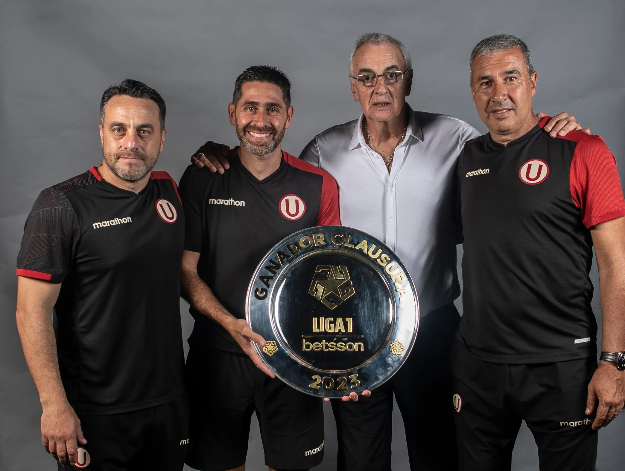 Jorge Fossati y Sebastián Avellino en Universitario. (Foto: X).