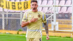 Facundo Callejo con camiseta de Cusco FC.