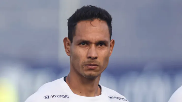 Renzo Garcés y su futuro en Alianza Lima tras empate con Sporting Cristal.