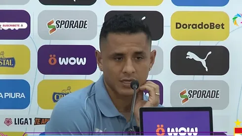 Yoshimar Yotún en conferencia de prensa.