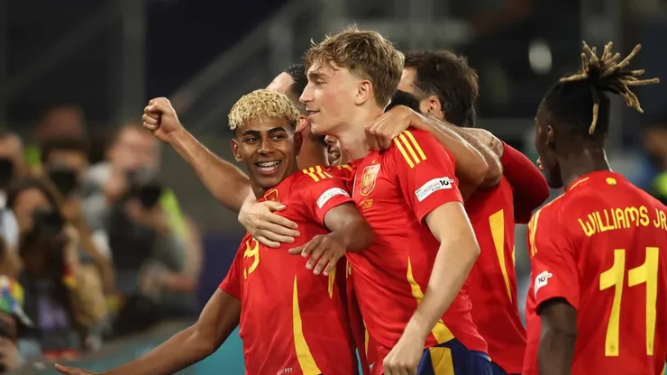 Selección de España celebrando.