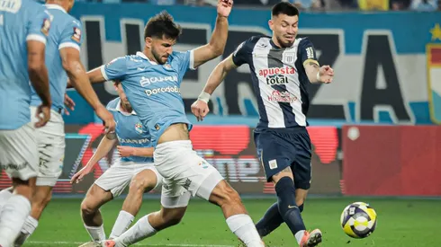 Alan Cantero enfrentando a Rafael Lutiger.