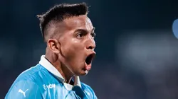 Martín Távara con camiseta de Sporting Cristal.