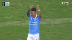 Santiago González celebrando el 1-0 ante Cusco FC.