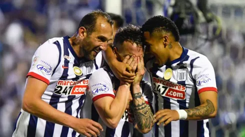 Jugadores de Alianza Lima celebrando en Matute.