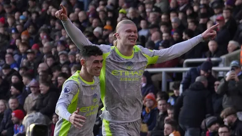 Erling Haaland y Phil Foden, los goleadores del Manchester City ante Crystal Palace.