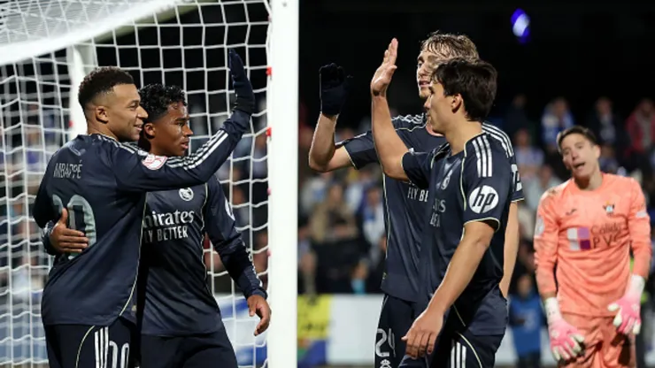 Jugadores de Real Madrid celebrando.