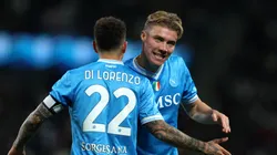 Rasmus Hojlund, en festejo con Giovanni Di Lorenzo.