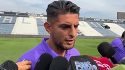 Carlos Zambrano, defensor de Alianza Lima.