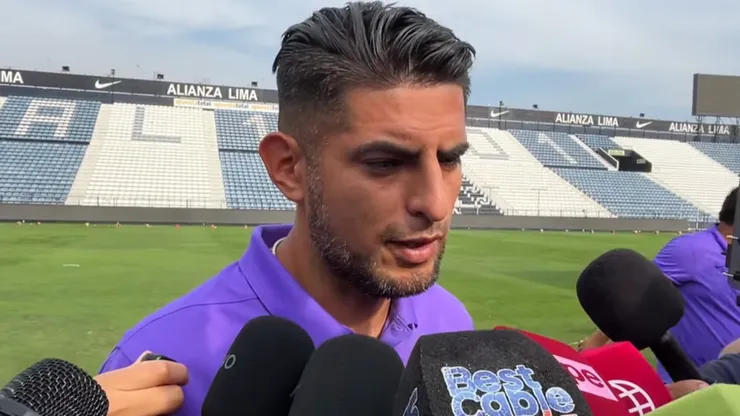 Carlos Zambrano, defensor de Alianza Lima.