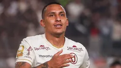 Álex Valera con camiseta de Universitario.