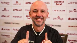 Javier Rabanal entrenador de Universitario.