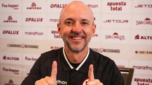 Javier Rabanal entrenador de Universitario.