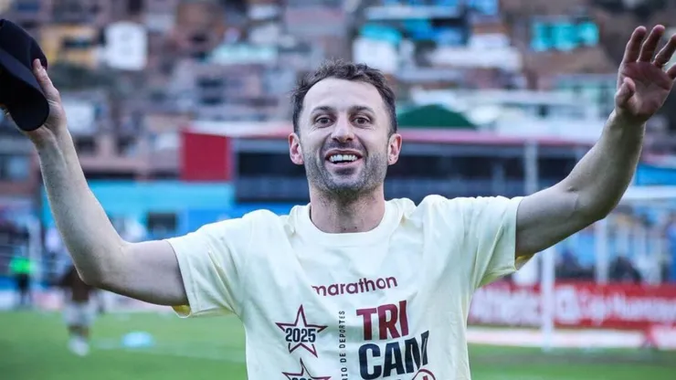 Horacio Calcaterra renovó una temporada con Universitario.