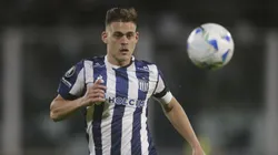 Federico Girotti con camiseta de Talleres.
