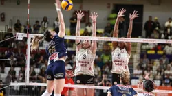 Alianza Lima y Universitario, en el partido de la Liga Peruana de Vóley.