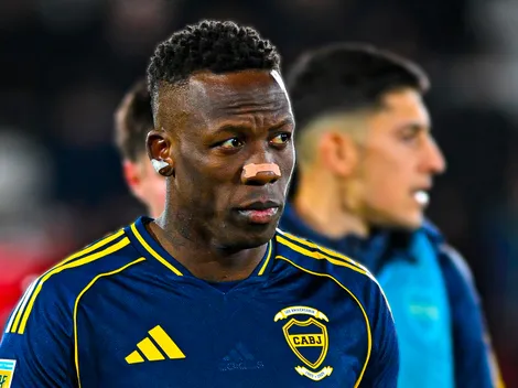 Advíncula corre peligro en Boca, el juvenil que quiere sentarlo