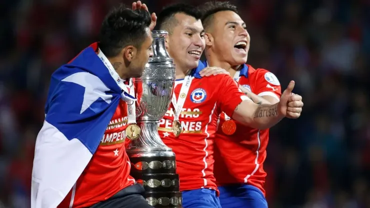 Gonzalo Jara, Gary Medel y Eduardo Vargas.