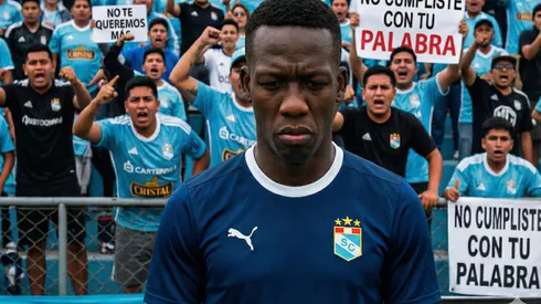 Luis Advíncula con camiseta de Sporting Cristal.