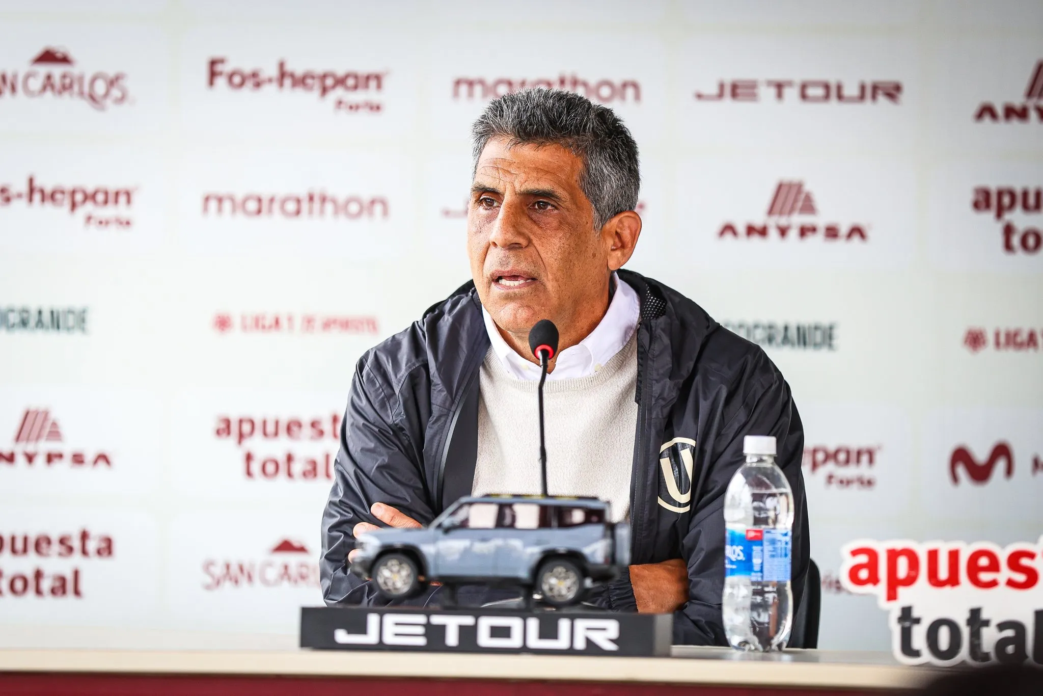 Álvaro Barco durante una conferencia con Universitario. (Foto: Universitario)