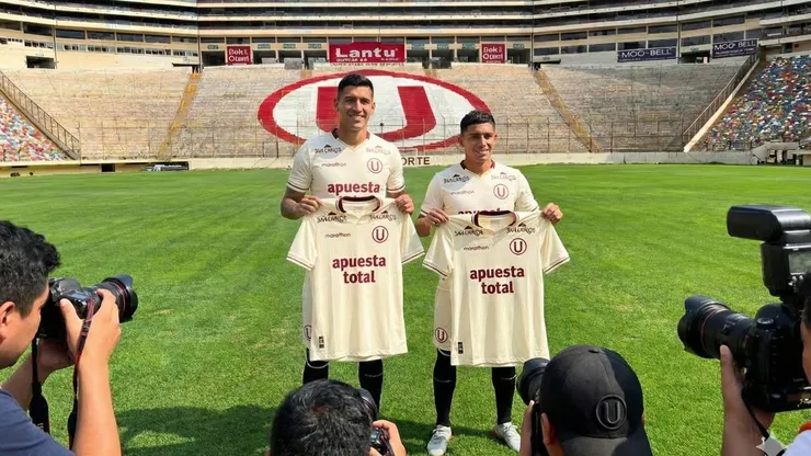 Presentación de dos jugadores en Universitario.
