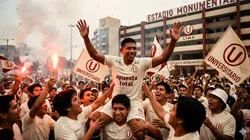 Universitario en la Noche Crema 2026.