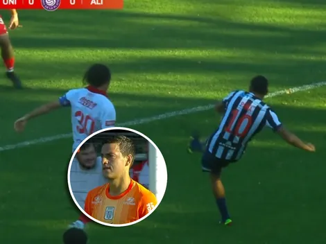 Sergio Peña sorprendió a Alejandro Duarte y se marcó autogol ante Unión en la Serie Río de La Plata