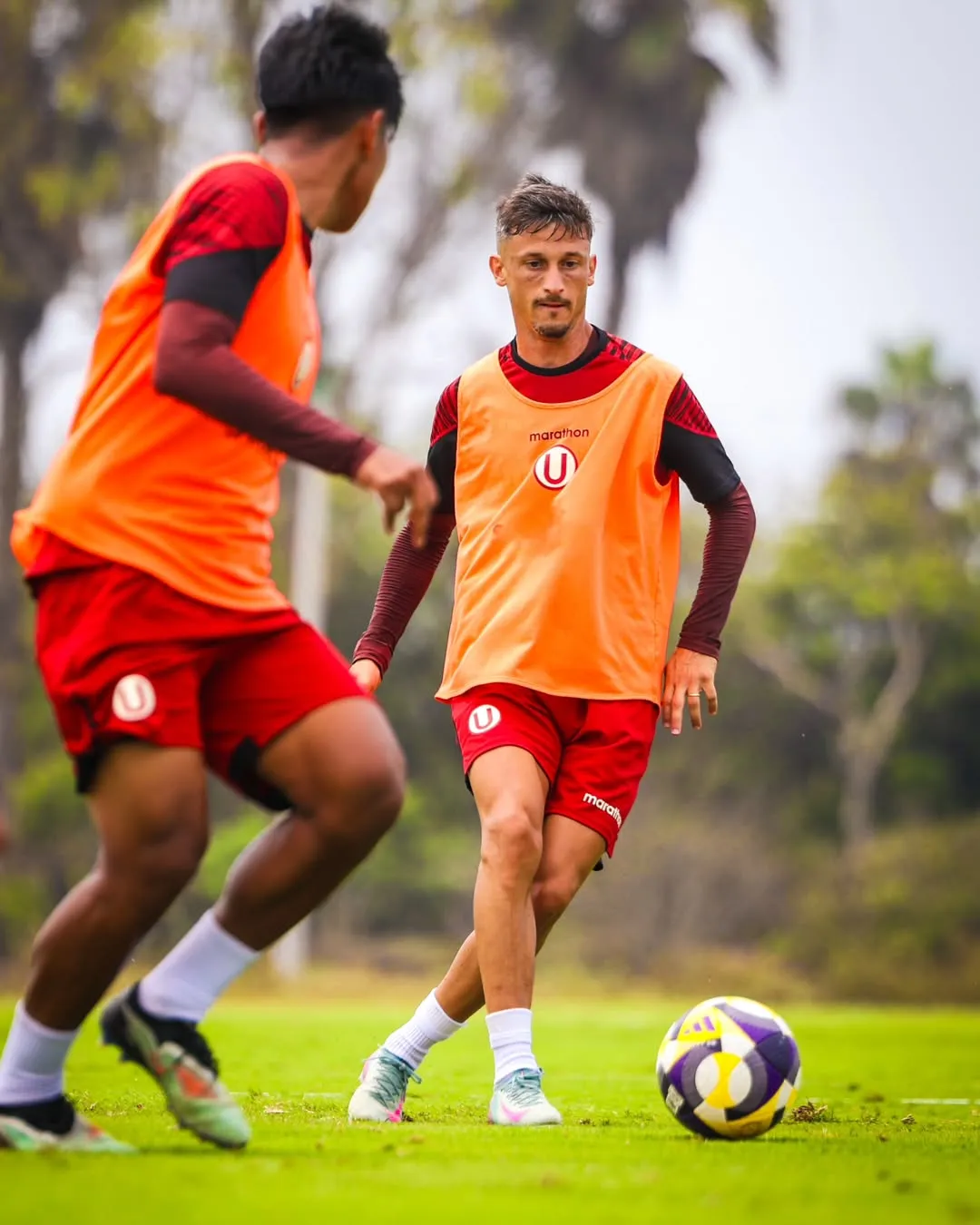 Héctor Fértoli entrenando con Universitario antes de su lesión. (Foto: Universitario)