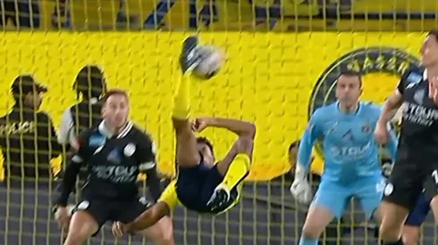 Kingsley Coman y un gran gesto técnico para el 2-0.
