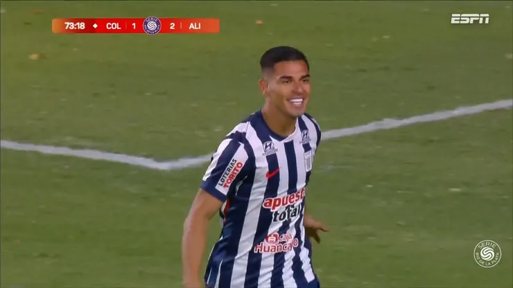 Luis Ramos con camiseta de Alianza Lima.