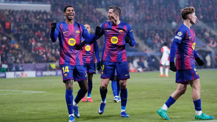 Barcelona venció por 4-2 al Slavia Praga en la UEFA Champions League.