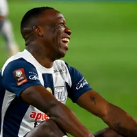 Advíncula sufrió agresión, hasta en el piso, por parte de hinchas de Alianza