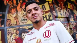César Inga con camiseta de Universitario.