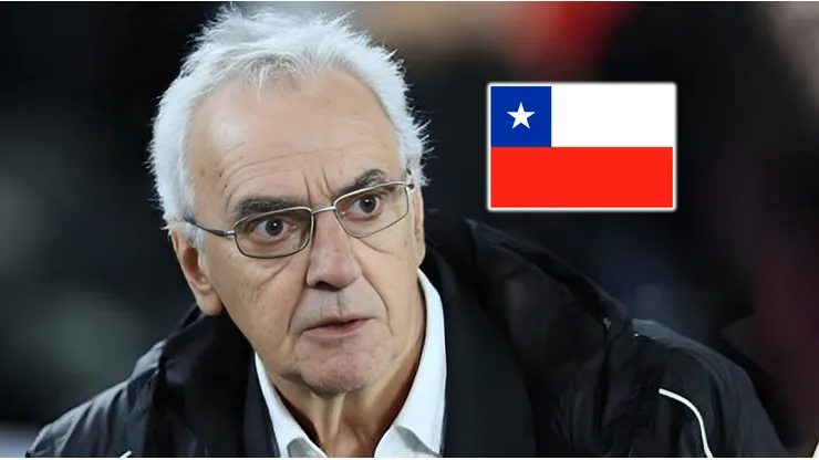 Jorge Fossati y la bandera de Chile.