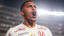 Álex Valera con camiseta de Universitario.