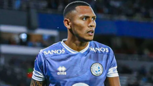 Bryan Reyna con camiseta de Belgrano.