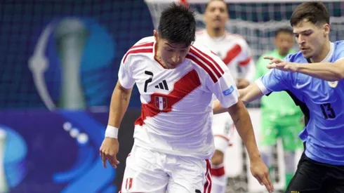 Perú se hizo fuerte y eliminó a Uruguay.
