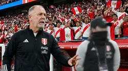 DT Mano Menezes y su asistente técnico.