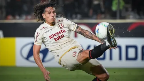 Williams Riveros quiso renunciar y esto hizo Universitario antes del debut en Liga 1.