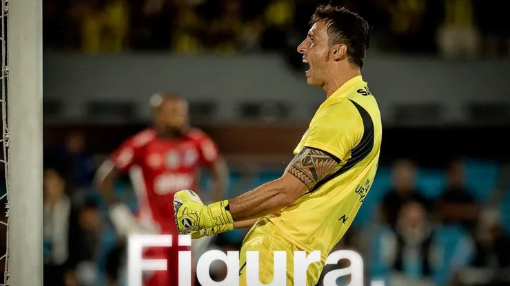 Sebastián Britos celebrando.