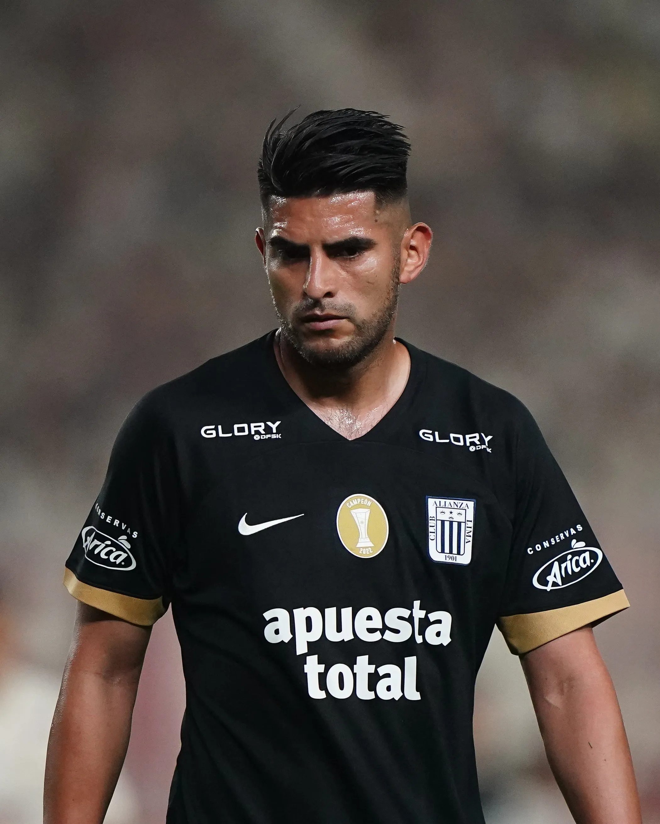 Carlos Zambrano jugando en Alianza Lima. (Foto: Liga 1)