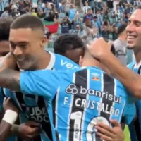 Erick Noriega vio la roja, pero los hinchas de Gremio lo destacaron en el triunfo ante Novo Hamburgo