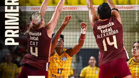 Universitario vs. Atenea.
