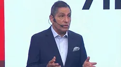 Winston Reátegui, durante su columna en el programa AL L1MITE de L1MAX.