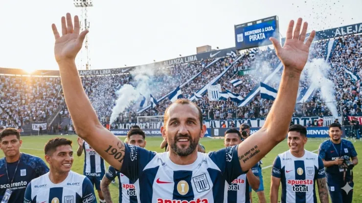 Alianza Lima piensa en el regreso de Hernán Barcos tras fracaso en Copa Libertadores.