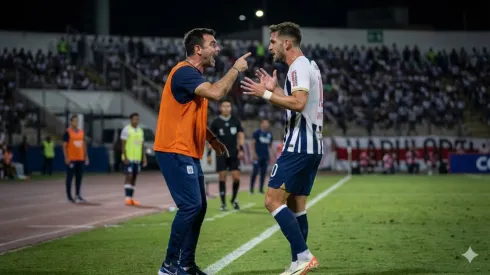 Federico Girotti discute con Pablo Guede en el Alianza Lima vs. Alianza Atlético.