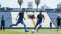 Jugadores de Alianza Lima entrenando.
