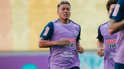 Pedro Aquino entrenando en Alianza Lima.