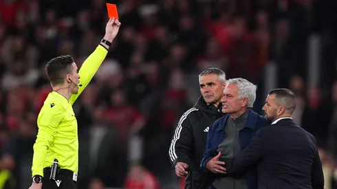 Jose Mourinho tuvo un fuerte cruce con el árbitro François Letexier.