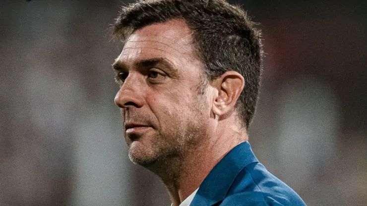 Este director técnico reemplazaría en Alianza Lima a Pablo Guede.